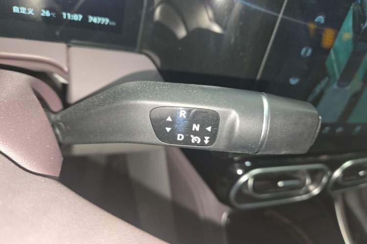 Used Leapmotor C11 2023 Range-Extended 180 Comfort Edition Gear Lever