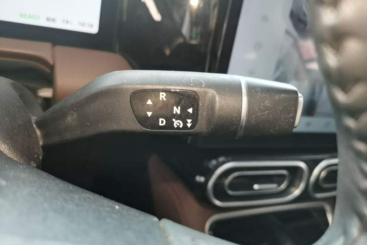 Used Leapmotor C11 2023 Pure Electric 500 Comfort Edition Gear Lever