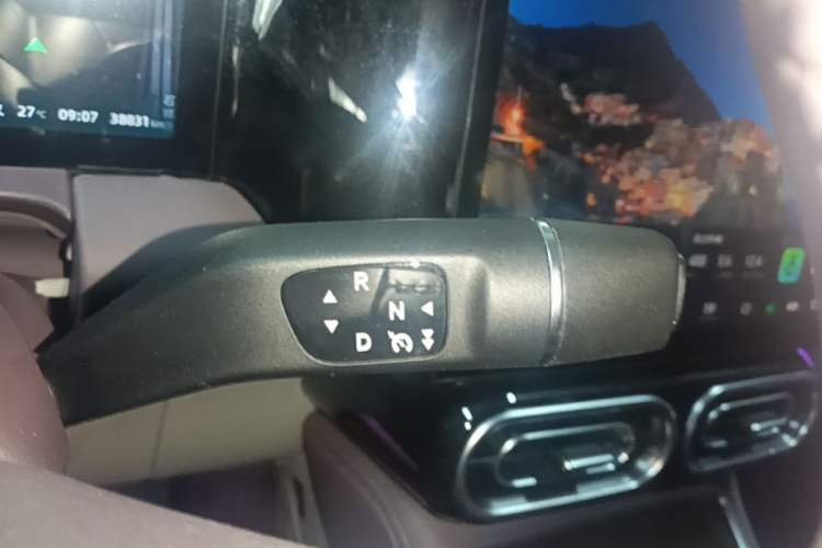Used Leapmotor C11 2023 Range-Extended 200 Comfort Edition Gear Lever