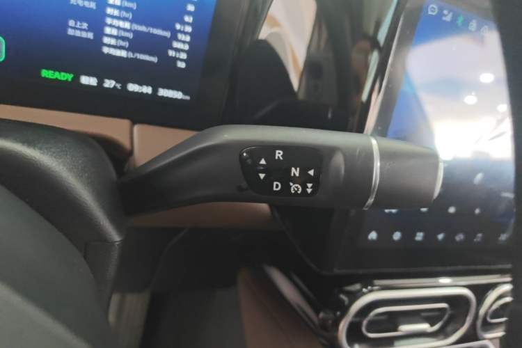 Used Leapmotor C11 2023 Range-Extended 200 Comfort Edition Gear Lever