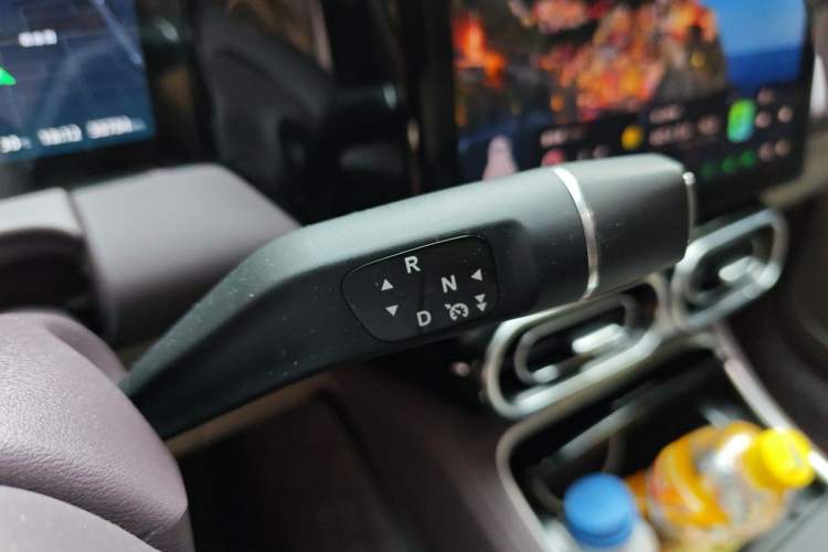 Used Leapmotor C11 2023 Range-Extended 200 Comfort Edition Gear Lever