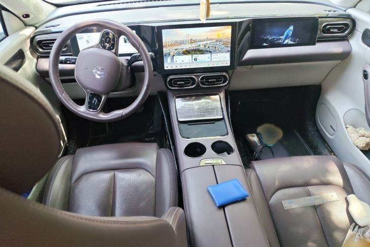 Used Leapmotor C11 2023 Range-Extended 285 Smart Enjoyment Edition Interior 2