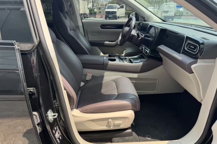Used Leapmotor C11 2023 Range-Extended 200 Comfort Edition Interior 3