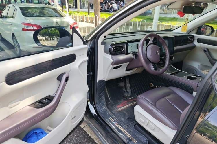 Used Leapmotor C11 2023 Range-Extended 285 Smart Enjoyment Edition Interior 3