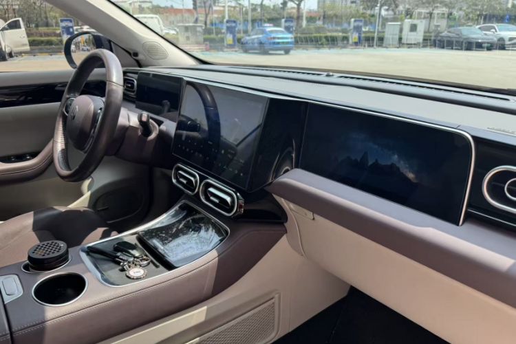 Used Leapmotor C11 2023 Range-Extended 200 Comfort Edition Interior 4