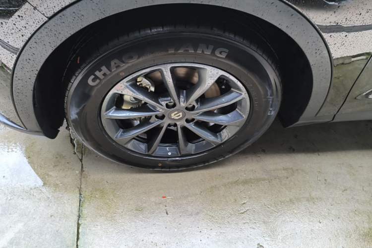 Used Leapmotor C11 2023 Range-Extended 180 Comfort Edition Left Front Wheel Hub