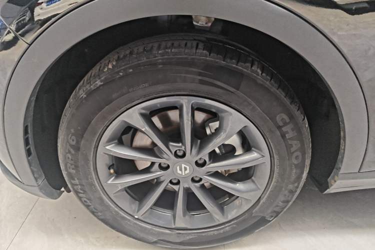 Used Leapmotor C11 2023 Pure Electric 500 Comfort Edition Left Front Wheel Hub