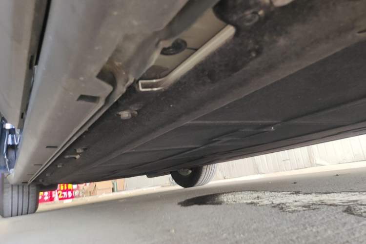 Used Leapmotor C11 2023 Pure Electric 500 Comfort Edition Left Side Sill
