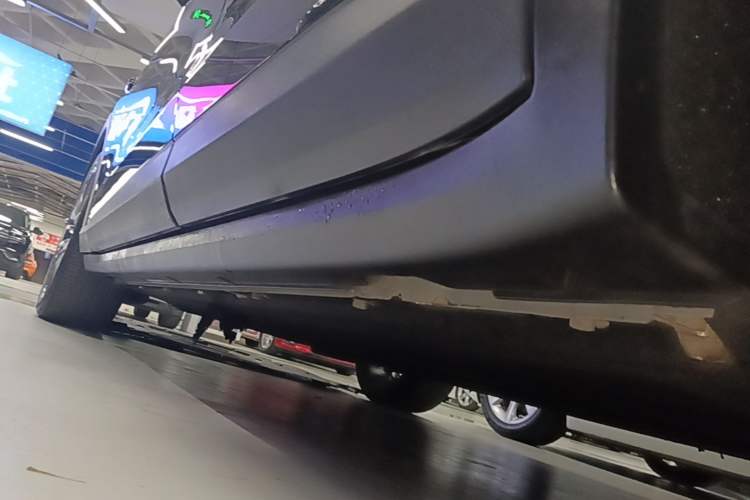 Used Leapmotor C11 2023 Pure Electric 500 Comfort Edition Left Side Sill