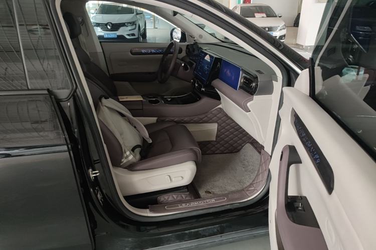 Used Leapmotor C11 2023 Range-Extended 285 Smart Enjoyment Edition Right Front Seat