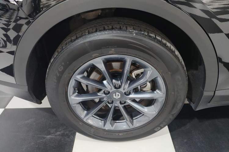 Used Leapmotor C11 2023 Extended-Range 285 Comfort Edition Right Rear Wheel Hub