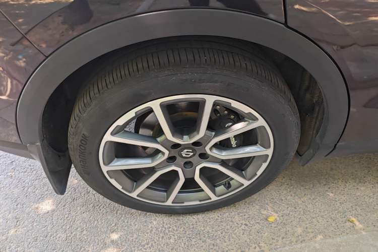 Used Leapmotor C11 2023 Range-Extended 180 Comfort Edition Right Rear Wheel Hub
