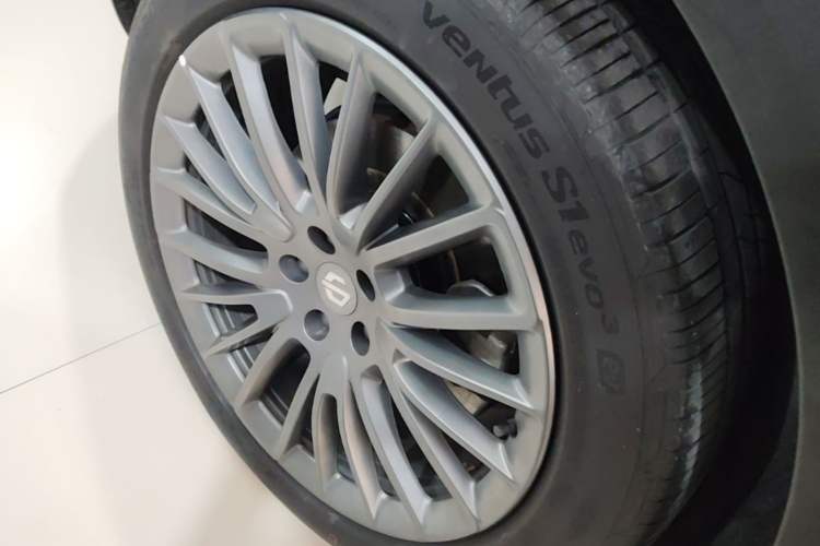 Used Leapmotor C11 2023 Pure Electric 500 Comfort Edition Right Rear Wheel Hub