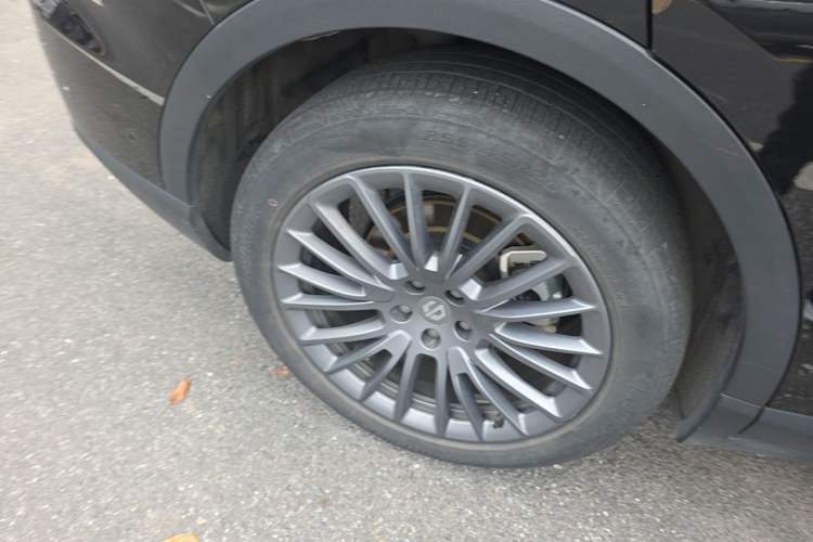Used Leapmotor C11 2023 Range-Extended 300 Smart Enjoyment Edition Right Rear Wheel Hub