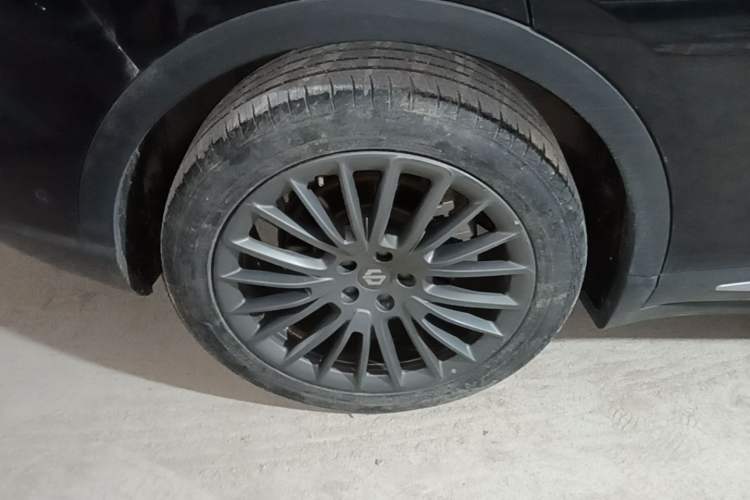 Used Leapmotor C11 2023 Pure Electric 500 Zhixing Edition Right Rear Wheel Hub