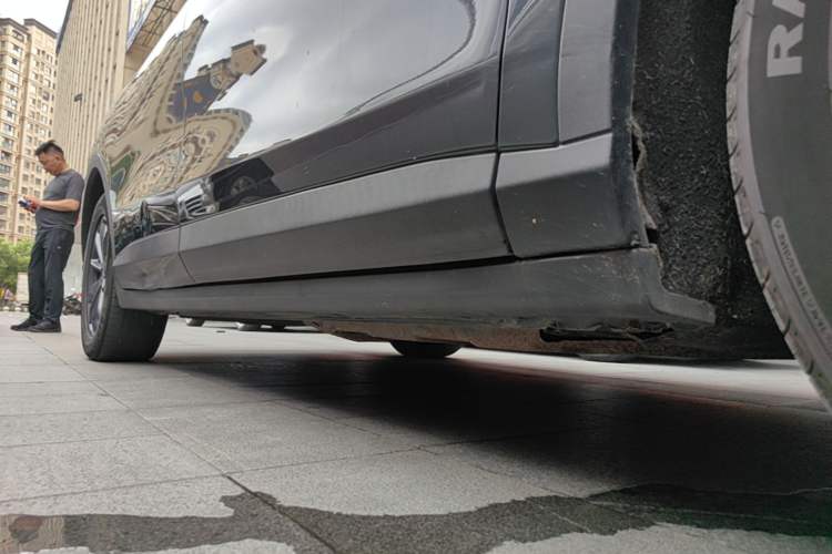 Used Leapmotor C11 2023 Pure Electric 500 Comfort Edition Right Side Sill