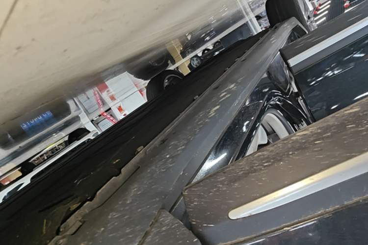 Used Leapmotor C11 2023 Pure Electric 500 Smart Edition Right Side Sill