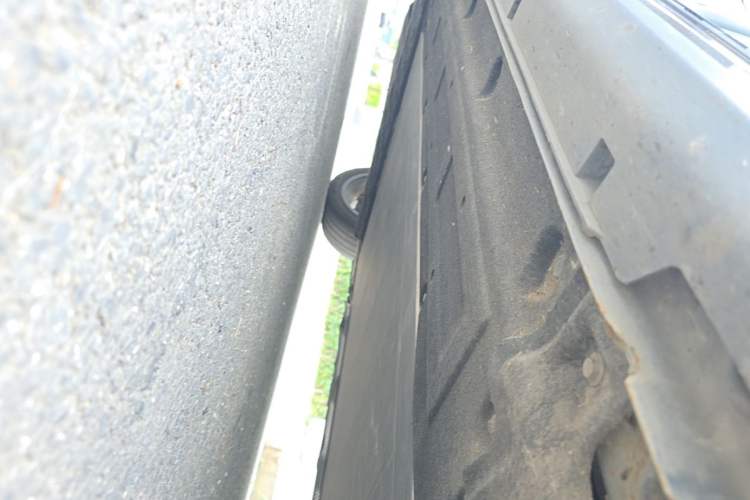 Used Leapmotor C11 2023 Range-Extended 300 Smart Enjoyment Edition Right Side Sill