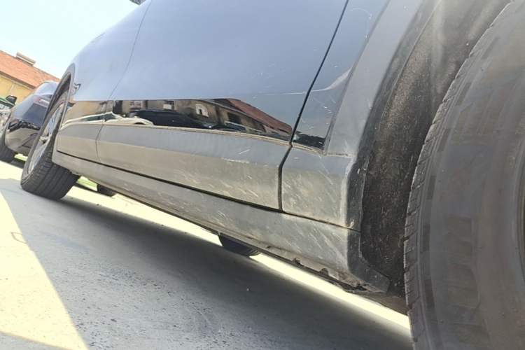 Used Leapmotor C11 2023 Pure Electric 500 Comfort Edition Right Side Sill