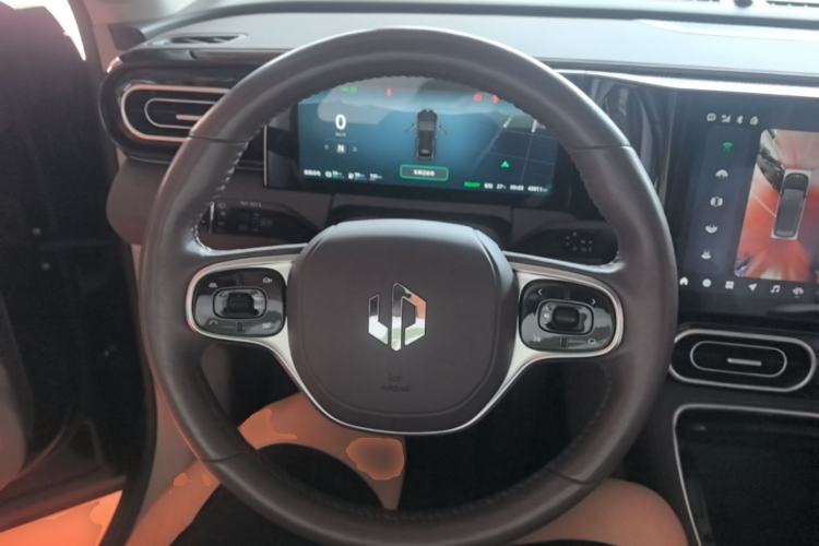 Used Leapmotor C11 2023 Range-Extended 180 Comfort Edition Steering Wheel