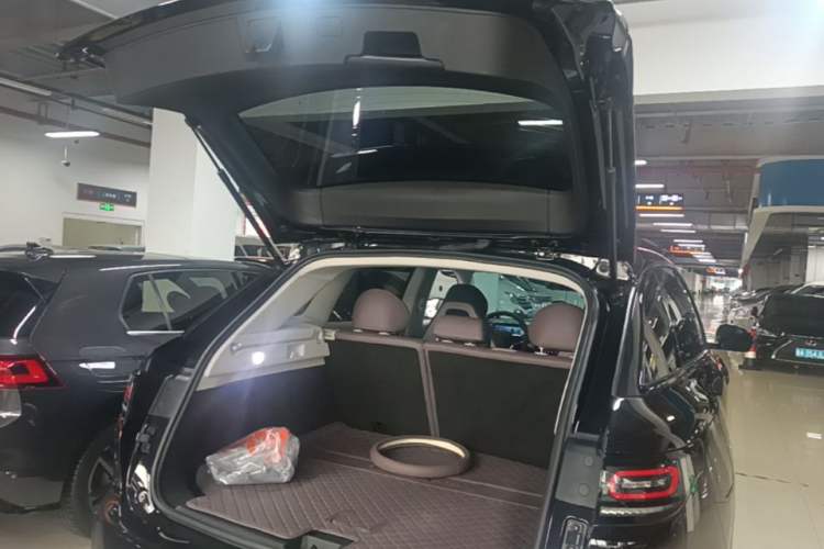 Used Leapmotor C11 2023 Range-Extended 200 Comfort Edition Trunk