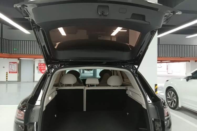 Used Leapmotor C11 2023 Pure Electric 500 Comfort Edition Trunk