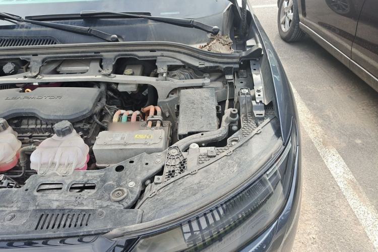 Used Leapmotor C11 2023 Range-Extended 300 Comfort Edition Engine Bay Left