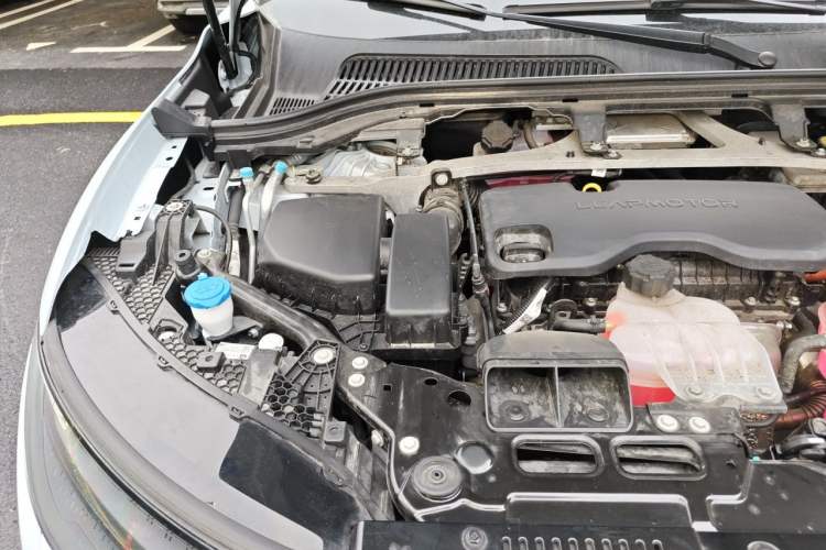 Used Leapmotor C11 2023 Range-Extended 200 Comfort Edition Engine Bay Right