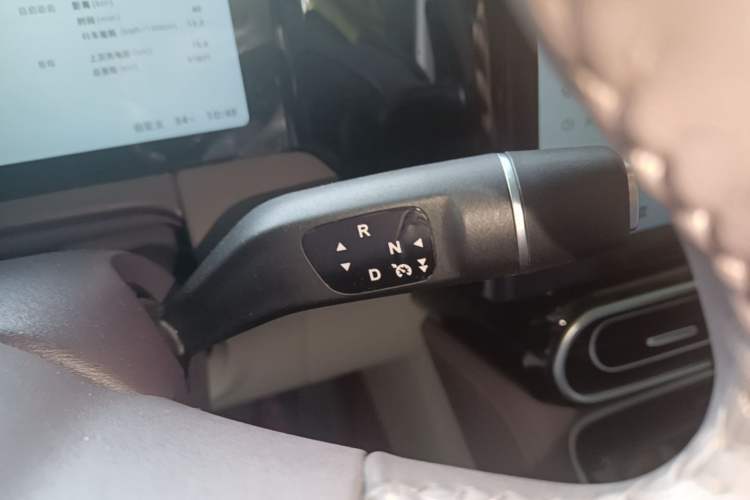 Used Leapmotor C11 2023 Pure Electric 500 Comfort Edition Gear Lever