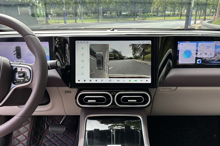 Used Leapmotor C11 2023 Extended-Range 285 Comfort Edition Interior 4