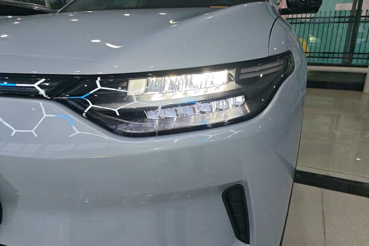 Used Leapmotor C11 2023 Pure Electric 500 Comfort Edition Left Front Headlight