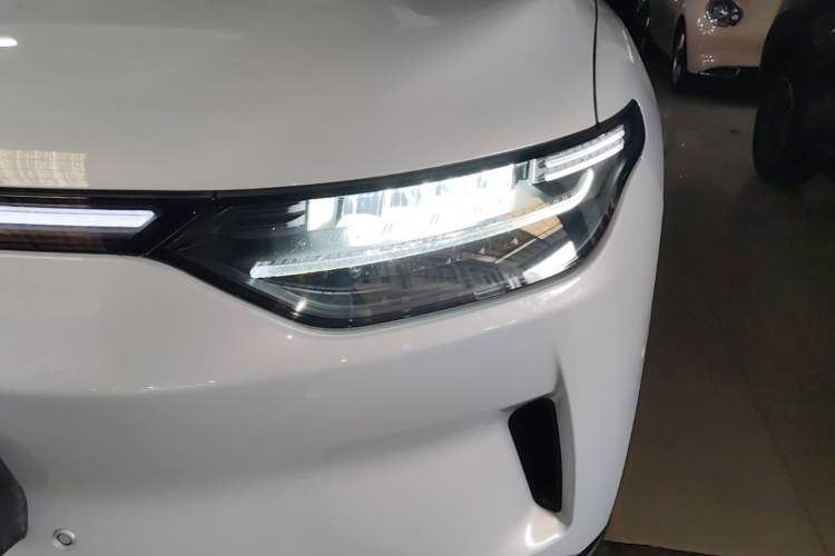 Used Leapmotor C11 2023 Pure Electric 500 Smart Edition Left Front Headlight