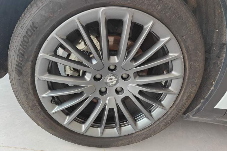 Used Leapmotor C11 2023 Range-Extended 300 Comfort Edition Left Front Wheel Hub