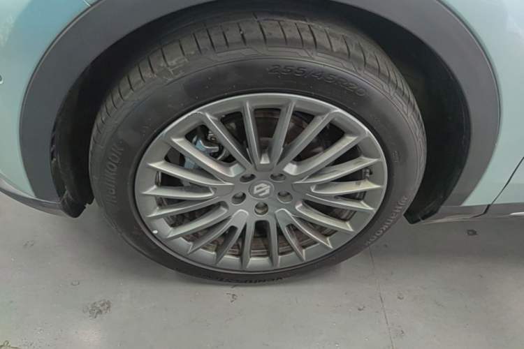 Used Leapmotor C11 2023 Range-Extended 285 Smart Enjoyment Edition Left Front Wheel Hub