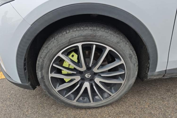 Used Leapmotor C11 2023 Range-Extended 180 Comfort Edition Left Front Wheel Hub