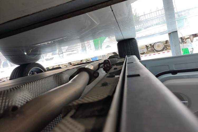 Used Leapmotor C11 2023 Extended-Range 285 Comfort Edition Left Side Sill