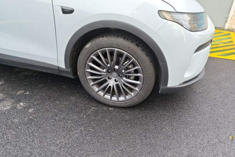 Used Leapmotor C11 2023 Range-Extended 200 Comfort Edition Right Front Wheel Hub