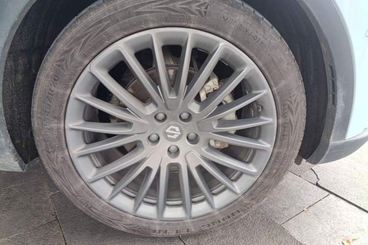 Used Leapmotor C11 2023 Range-Extended 300 Smart Enjoyment Edition Right Front Wheel Hub