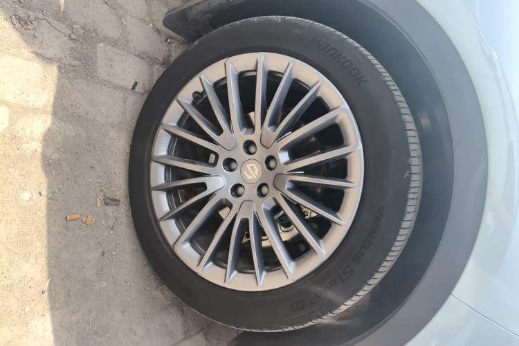 Used Leapmotor C11 2023 Range-Extended 200 Comfort Edition Right Front Wheel Hub