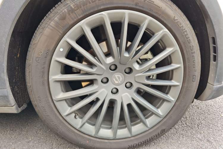 Used Leapmotor C11 2023 Extended-Range 285 Comfort Edition Right Front Wheel Hub