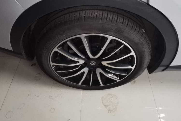 Used Leapmotor C11 2023 Pure Electric 500 Comfort Edition Right Rear Wheel Hub