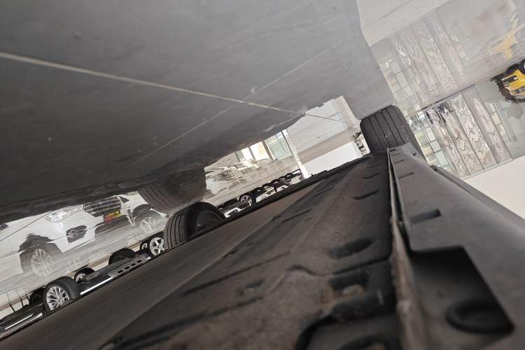 Used Leapmotor C11 2023 Range-Extended 300 Comfort Edition Right Side Sill