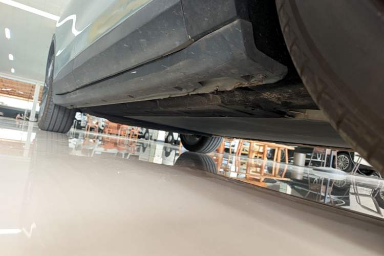 Used Leapmotor C11 2023 Extended-Range 285 Comfort Edition Right Side Sill