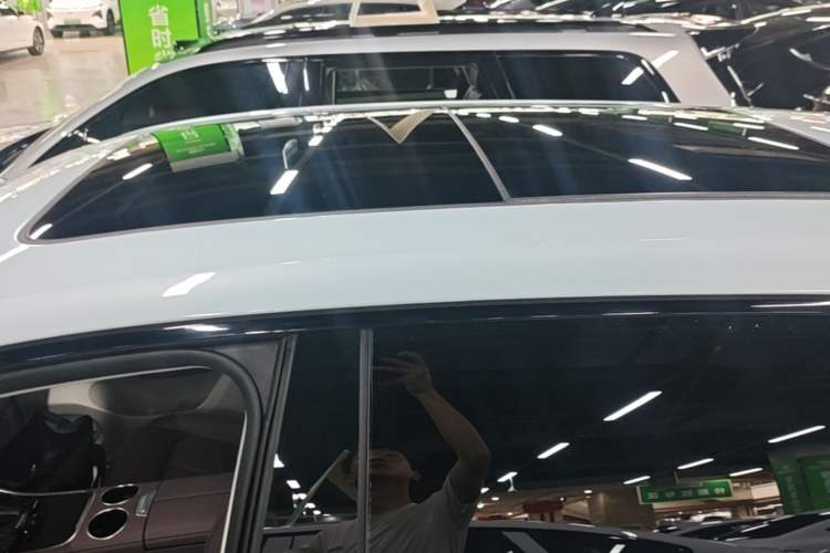 Used Leapmotor C11 2023 Range-Extended 200 Comfort Edition Roof