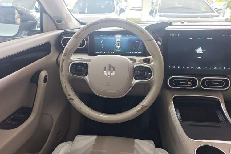 Used Leapmotor C11 2023 Extended-Range 285 Comfort Edition Steering Wheel