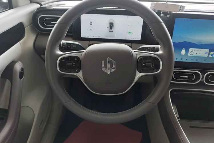 Used Leapmotor C11 2023 Extended-Range 285 Comfort Edition Steering Wheel