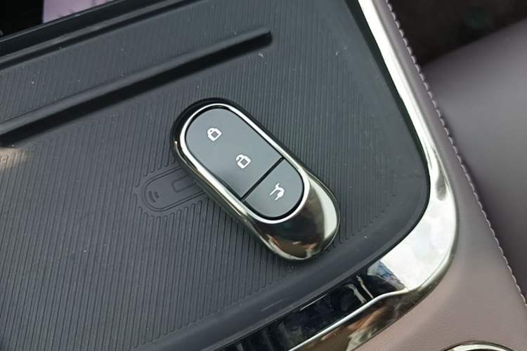 Used Leapmotor C11 2023 Range-Extended 300 Smart Enjoyment Edition Vehicle Key