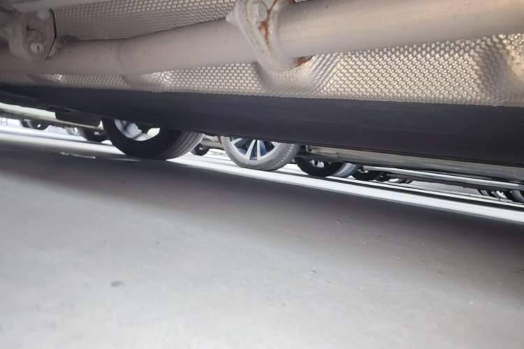 Used Leapmotor C11 2023 Range-Extended 285 Smart Enjoyment Edition Chassis Front Left