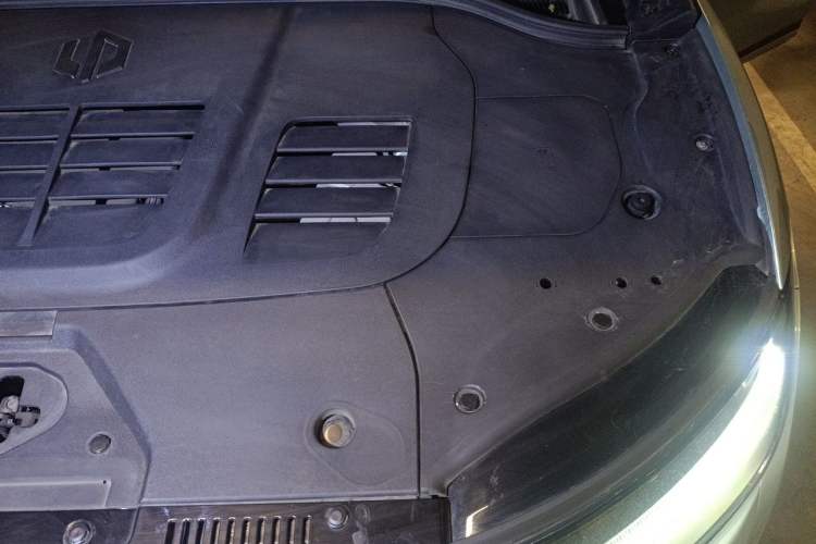 Used Leapmotor C11 2023 Range-Extended 285 Smart Enjoyment Edition Engine Bay Left