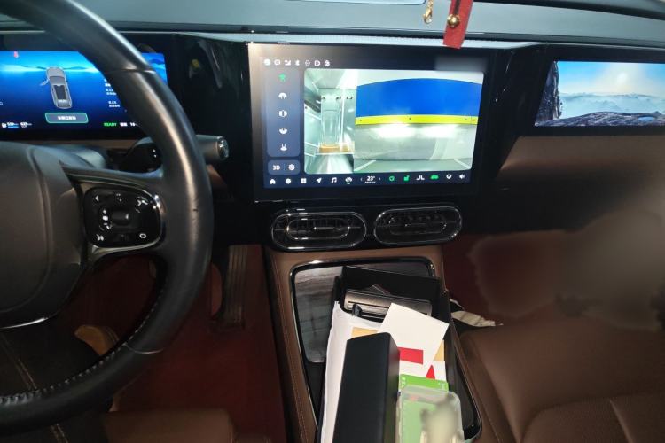 Used Leapmotor C11 2023 Range-Extended 285 Smart Enjoyment Edition Audio And AC Panel